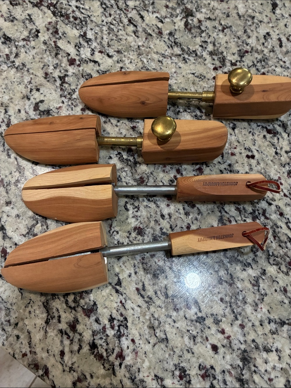 Wooden Cedar Shoe Trees with Adjustable Brass and Steel Rods - Natural - Picture 1 of 3